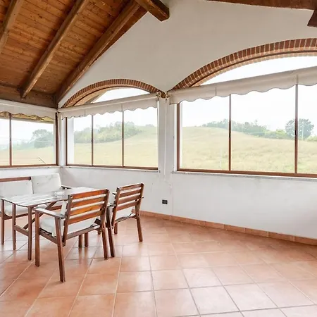 Penthouse With Terrace - Private Parking & Wifi شقة Pecetto di Valenza