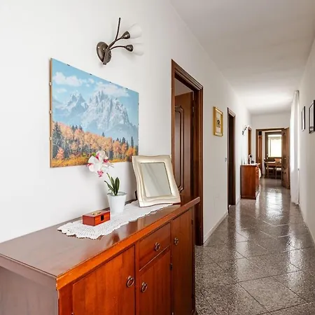 Penthouse With Terrace - Private Parking & Wifi * Pecetto di Valenza