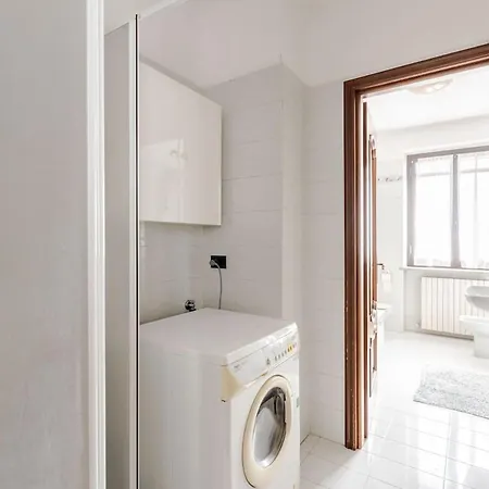 Penthouse With Terrace - Private Parking & Wifi Apartment *