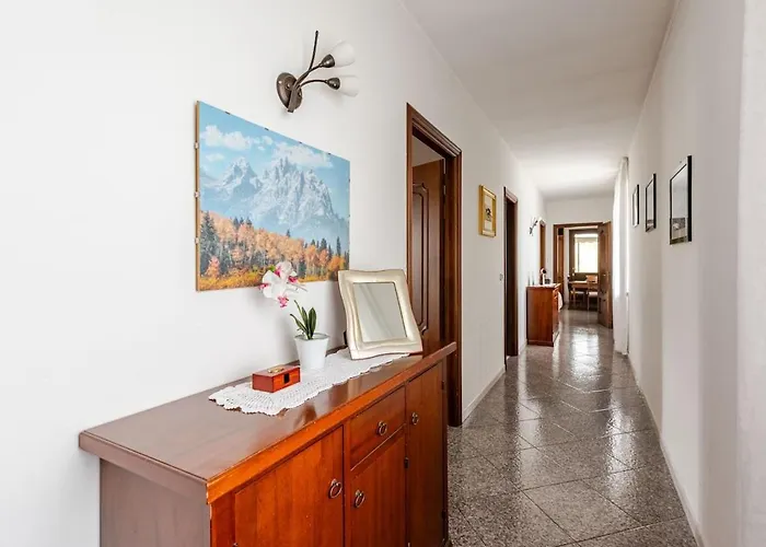 Penthouse With Terrace - Private Parking & Wifi * Pecetto di Valenza
