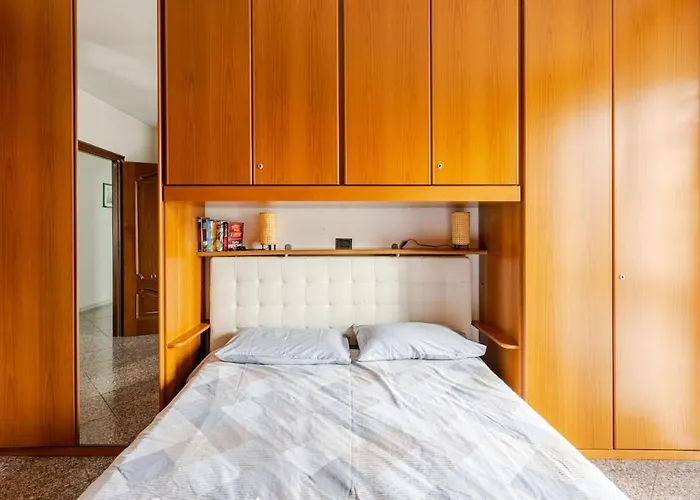 Penthouse With Terrace - Private Parking & Wifi